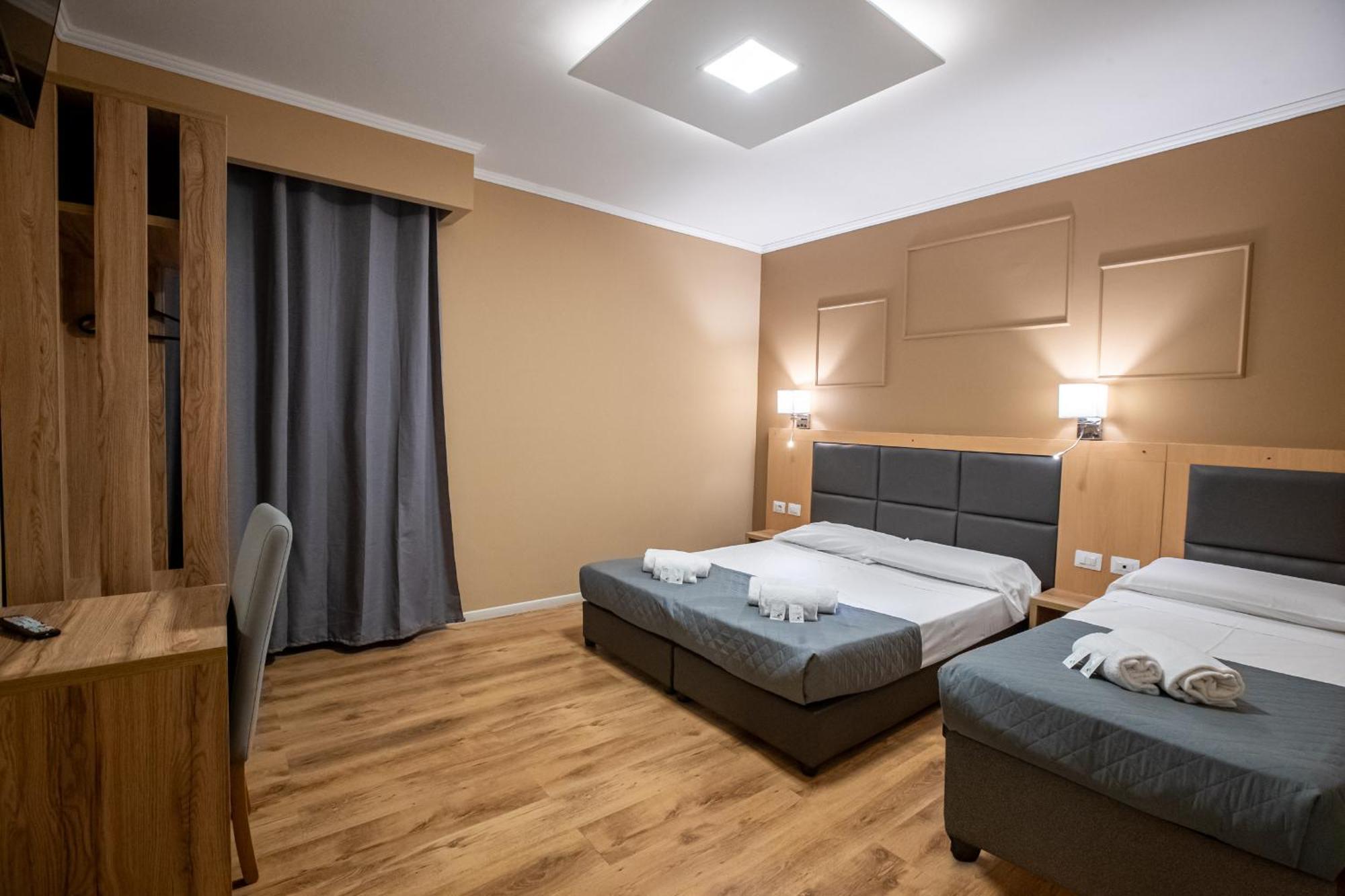 Eurhotel Florens Exteriör bild